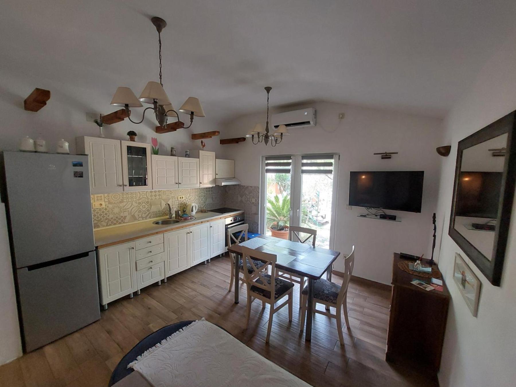 קוטור Garden Apartmant Near Sea מראה חיצוני תמונה